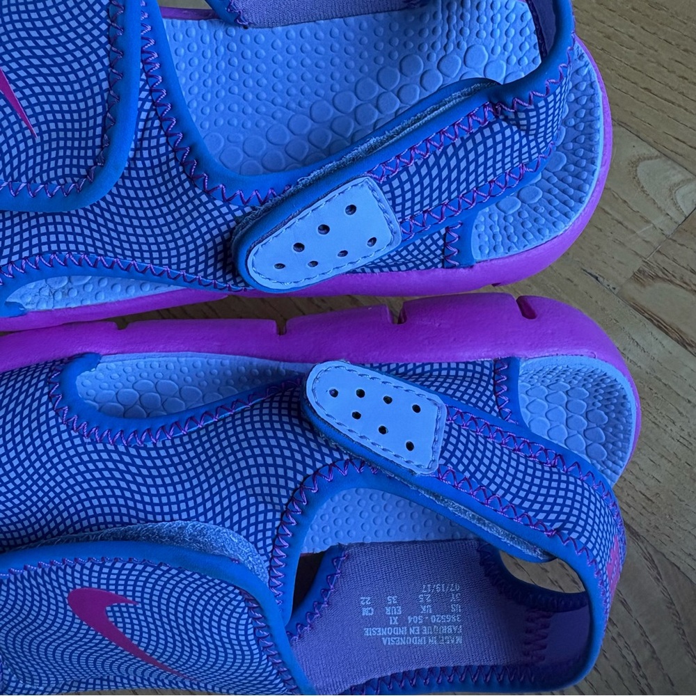Nike Sunray Adjust 4 Sandals Shoes Hydrangeas Comet Blue Pink Youth Girls Size 3 - Picture 10 of 13